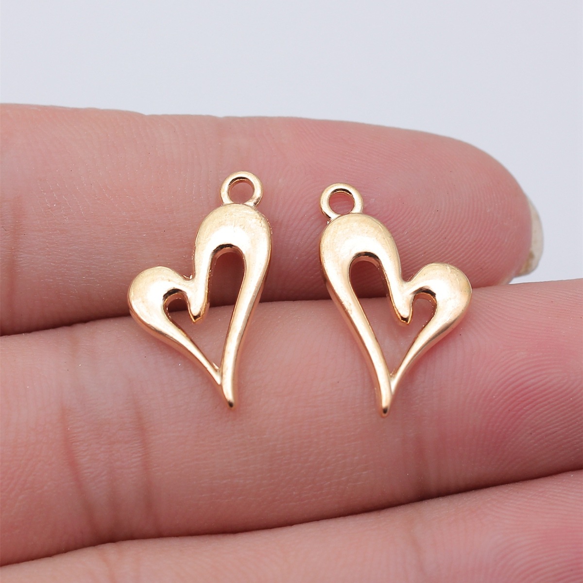 Mini Hollow Heart Vintage Coup - Jewelry Making For Couples recension och pris